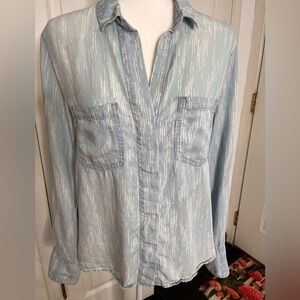 Cloth & Stone Light Blue Textured Blouse size M